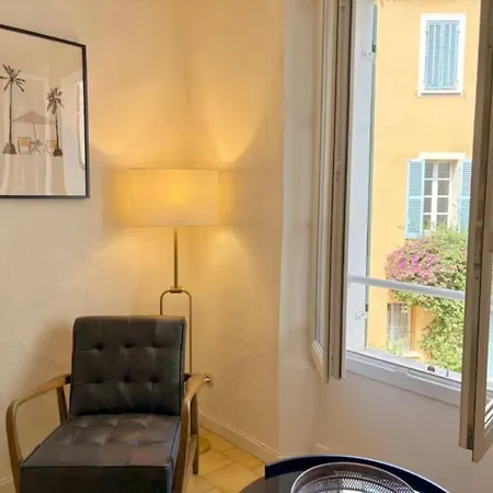 Le Clos Etoile, Centre-ville Historique Appartement *